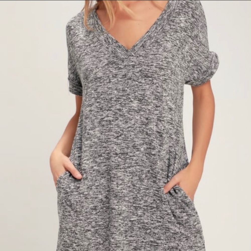 Lulu’s V-neck Shift Shirt Grey Woman’s Dress with side pockets sz S EUC - Picture 1 of 8